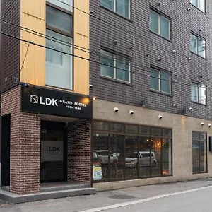 Grand Ldk Odori Park 호스텔