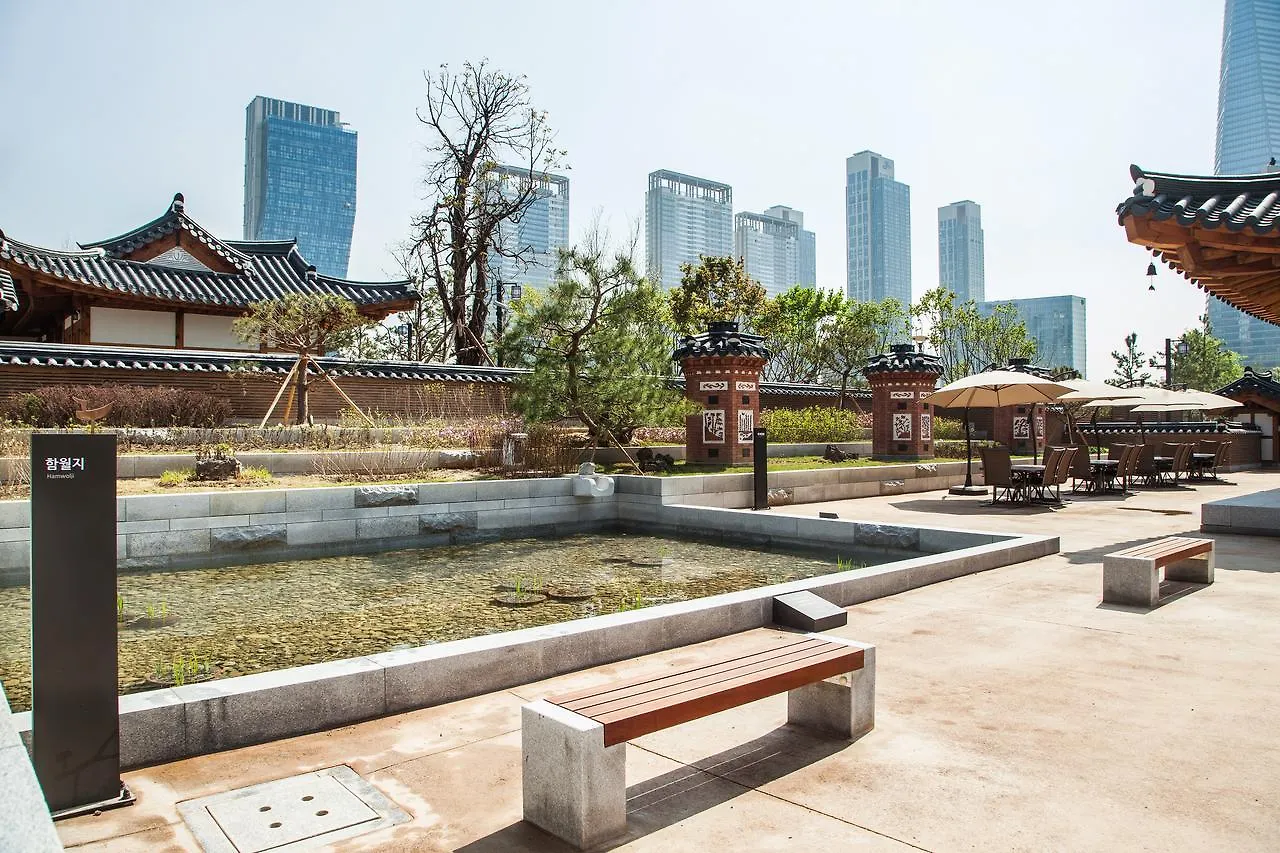 Gyeongwonjae Ambassador Incheon Associated With Accor Hotel 5*,  Korsel